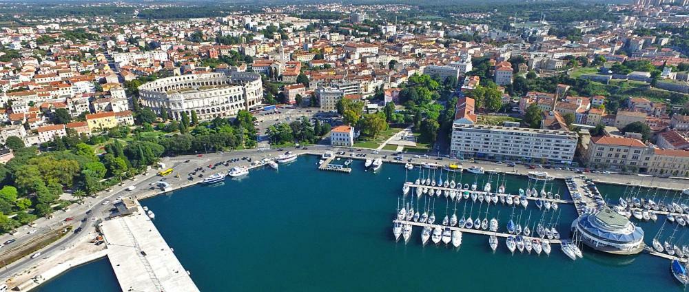 Villa Isabella Pula Exterior foto